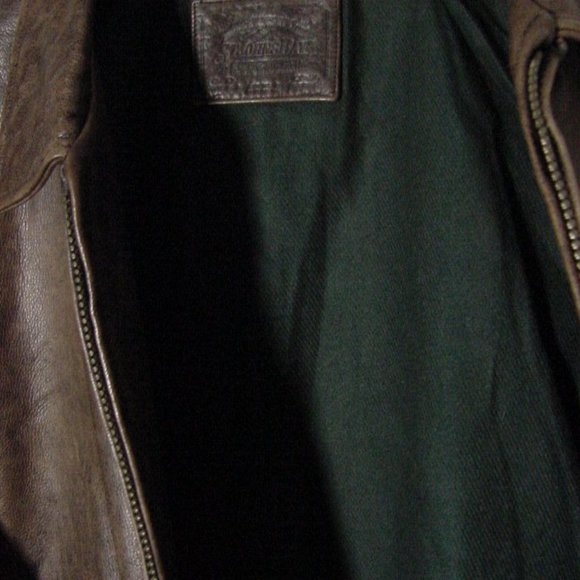 Vtg Brown Leather St. John's Bay Bomber Jacket Sz XL Buckle Back - Picture 8 of 15